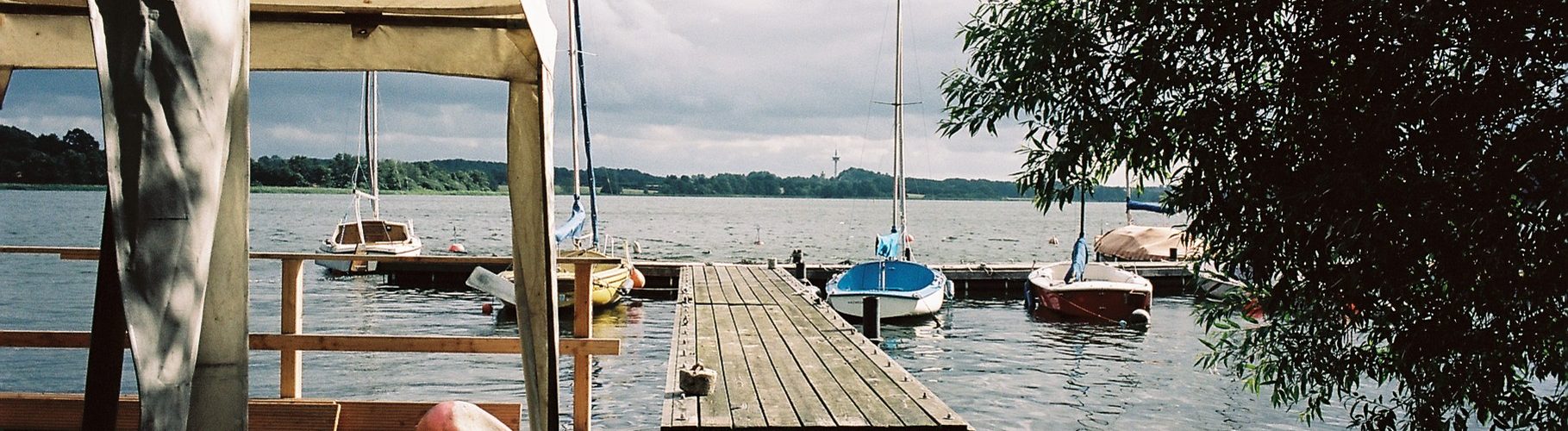 Segeberger See – Seen in Schleswig-Holstein, aufgenommen mit Leica M Summilux 1.4/50mm asph. new auf Kodak Portra 160 | © weites.land