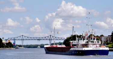 Rendsburger Eisenbahn-Hochbrücke am Nord-Ostsee-Kanal