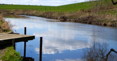 Kanuanleger an der Trave bei Klein Wesenberg | © weites.land