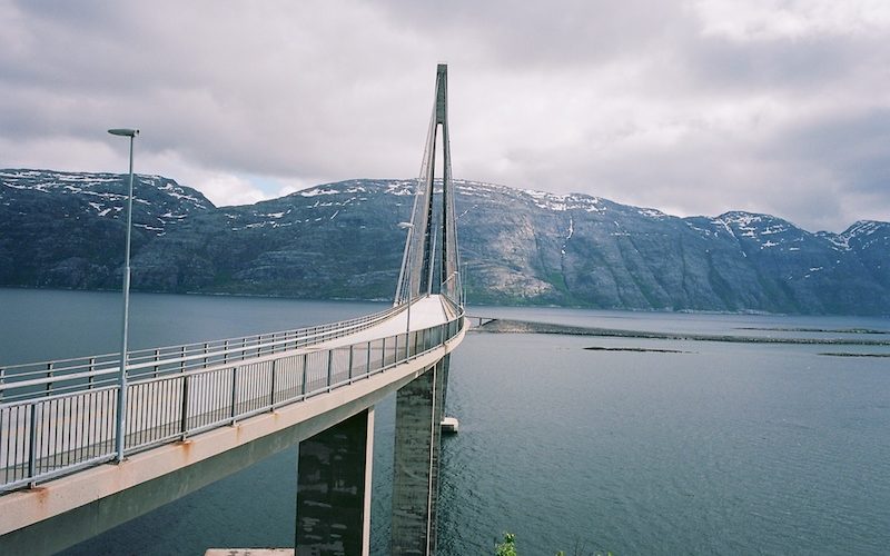 Helgelandbrücke, Helgeland, Kodak Ektar, Leica Elmarit 2.8 28 asph.