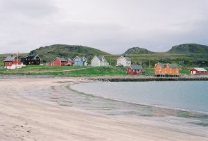 Veinesodden, Veines, Kongsfjord, Eismeestraße Norwegen, Polarmeer, Kodak Ektar, Leica M Elmarit 2.8 28 asph. | © mare.photo