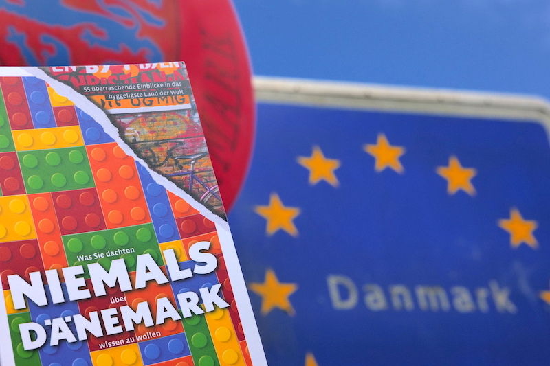Niemals Dänemark / Kristina vom Dorf, Conbbook