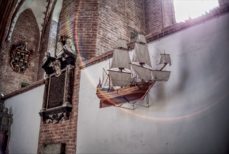Segelschiff im Dom Schleswig, Leica Steel Rim New Summilux M 1.4/35mm