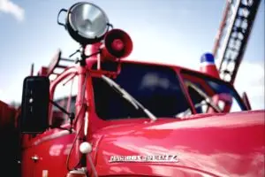 Oldtimer Löschzug der Berufsfeuerwehr Flensburg. Fotografiert mit Leica M Summilux 1-4/35mm ASPH. close focus